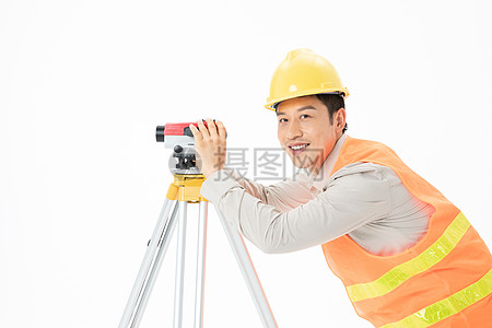 测绘工人的匠心 水平仪下的地形测量