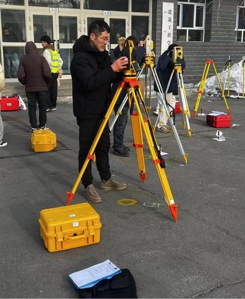 我校水利工程学院在2025年新疆职业院校技能大赛中斩获工程测量赛项佳绩——精确丈量大地，匠心筑梦未来