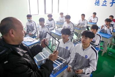 车间里的课堂 职业技能培训的新实践